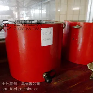 供应300吨大吨位液压千斤顶 双回路电动油缸300T 行程150mm起重工具
