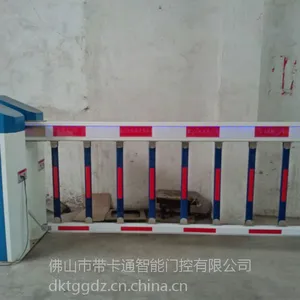 大型空降门,格子状栅栏门,外形美观大气,质量可靠