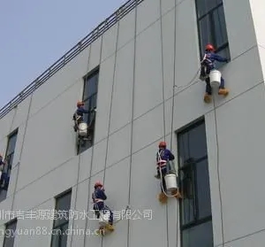 坪山外墙清洗清洁。专业外墙招聘清洗,横岗外墙窗台防水堵漏