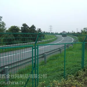 大同的圈山围网 高速公路隔离网 养殖种植围栏铁丝网 厂区围墙铁丝网生产厂家