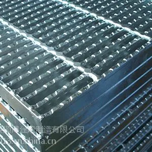 石家庄市齿形钢格板安平县顺博丝网制造有限公司