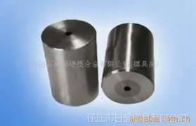 供应厂家直销,按客户图纸,加工标准件模具,螺丝模具,螺杆成型模