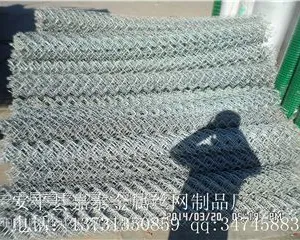 供应供应球场围栏用勾花网
