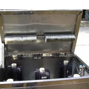 供应塑料圆桶刷桶机,洗桶机,纯净水桶刷桶机