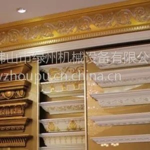 佛山绿州机械***仿木PU装饰线条发泡机、家具浮雕模注成型设备、PU镜框生产发泡机器设备