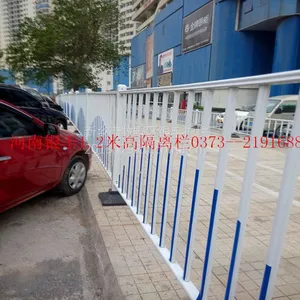 供应河南郑州锌钢喷塑隔离栏 人行道隔离 市政交通隔离栏 新型护栏生产厂家