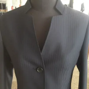 供应汉中伟志西服厂家 订做男女职业西装 大衣 商务夹克 棉服