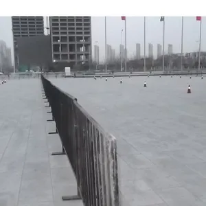 铁马护栏出租，供应护栏，不锈钢铁马出租