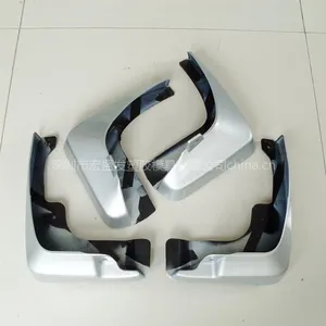 汽车挡泥板塑胶模具开模注塑