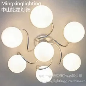 供应米兰七龙珠泡吸顶灯时尚卧室客厅吧台咖啡厅卫生间吸顶灯厂家灯具批发