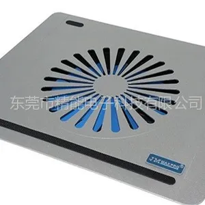 供应15.6寸16CM大风扇***多USB接口笔记本散热器