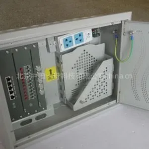 厂家直销优质光纤布线箱,标准规格光纤布线箱