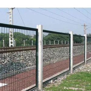 供应铁路护栏网安平县兴鑫筛网有限公司13722809097