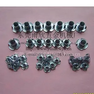 供应大量生产铁板冲压四脚钉,四爪钉,四脚螺母