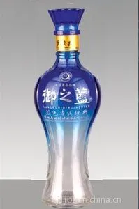 山东酒瓶厂家常年供应喷涂酒瓶白酒瓶冰酒瓶