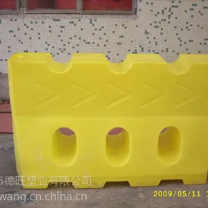 滚塑水马 滚塑水马生产厂家电话 滚塑围栏水马批发 滚塑水马质量标准介绍