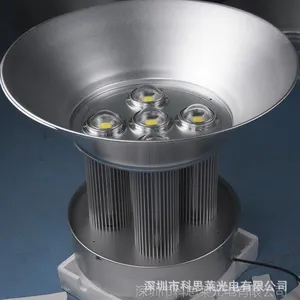 展览中心天棚用高亮度高显色指数长质保期加强型散热器250瓦LED吊灯