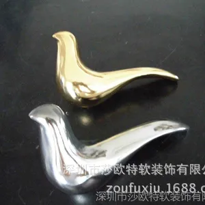 �Ƶ��������ǽ��֬����������֬�ҾӰڼ�һ������֧�ֶ���