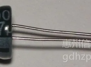 供应400v4.7uF 8*12高频低阻铝电解电容器