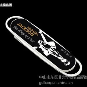 非常小器 指甲钳 “钳”系天才迈克尔?杰克逊