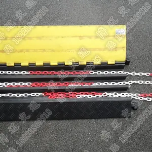 批发PVC过线板供应商舞台线槽过线板PVC三槽板高强橡胶底座