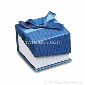 供应厂家提供定制***香水白卡金卡银卡纸抗压工艺UV印刷包装纸盒