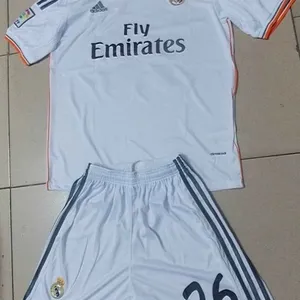 供应深圳足球服订做批发,深圳球服定做