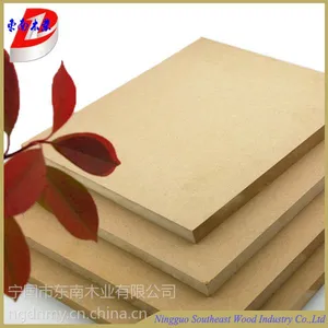 供应17.5mm E2级密度板 纤维板 可贴面 mdf 垫板