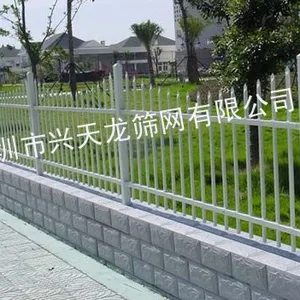 供应深圳小区护栏网安装