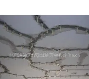 砼路面裂缝处理,砼路面裂缝剔除,塔吊基础混凝土表面裂缝
