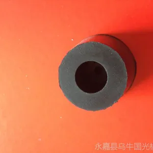 供应低价质优 橡胶脚垫