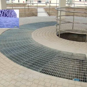 供应【热卖】303/30/100规格钢格板,低价直销,广泛应用于各种平台(安平钢格板厂)