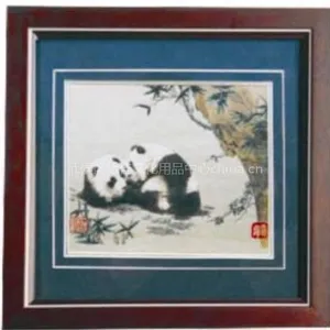 供应熊猫蜀锦镜框 团圆/嬉竹/怪石熊猫 四川特色礼品