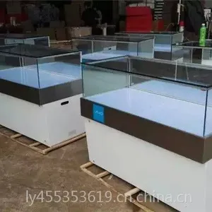 展柜生产厂家欢迎来电咨询,工厂可参观。