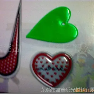 厂家直销反光标识 热销推荐 精美饰品 反光贴片 挂件 反光膜