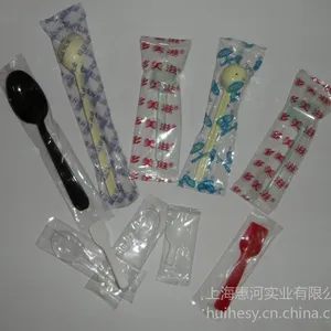塑料刀叉勺包装机, 刀叉勺包装机, 塑料餐具包装,枕式包装机