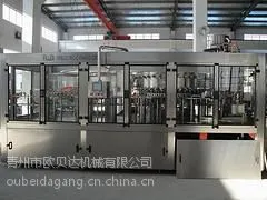 含气饮料灌装设备厂家|山东价格适中的含气饮料灌装机