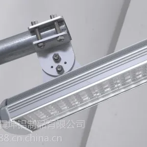 LED路灯 56W 70W 厂价直销照明路灯 照明灯具 农村照明小路灯
