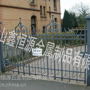 供应佛山鑫恒源精美欧式铁艺庭院门