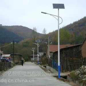 供应江苏南通市新农村6米30W新能源太阳能路灯,太阳能路灯的优缺点