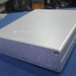铝型材外壳:35*120*130mm