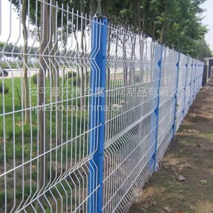 重庆三角折弯护栏网合川市政安全网垫江围墙防护网
