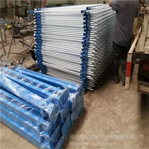 销售公路防护锌钢栅栏 竖杆拍尖栏杆 厂家支持订做尺寸锌钢围栏网