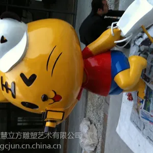 东莞服装时装橱窗空间摆饰 玻璃钢雕塑 不锈钢雕塑厂家
