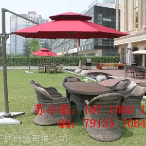 别墅样板间户外休闲桌椅遮阳伞