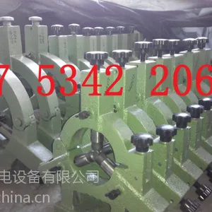 供应大连车床中心架、托辊、跟刀架
