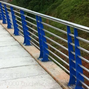 【成都市政道路隔离栏】市政道路隔离栏价格|隔离栏厂家厂家直销
