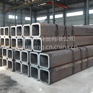云南昆明供应Q235方矩管200x200x8x6000mm,昆明新铁公鸡正品方矩管批发