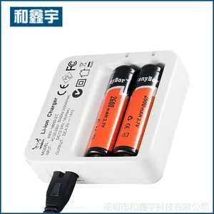 厂家热销新款智能双槽18650充电器 手机充电器批发