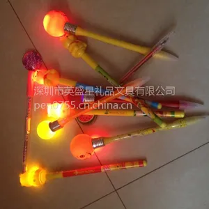 英盛星LED敲打发光插套塑料圆珠笔 创意礼品 圣诞节万圣节外贸原单出口欧美